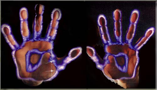 Foto Kirlian delle mani. Aura o ionizzazione di gas?